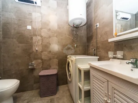 Izdavanje, jednosoban stan, 45m², Tuški Put, Podgorica - image 9