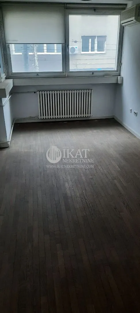 Sale, office space, 350m², Vračar Sve Podlokacije, Beograd