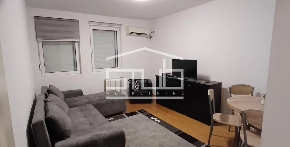 Izdavanje, jednosoban stan, 32m², Karaburma, Palilula Sve Podlokacije
