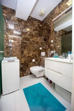 Izdavanje, dvosoban stan, 85m², Tre Canne, Budva - image 7