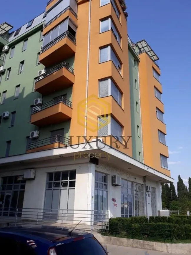 Izdavanje, jednosoban stan, 47m², 1 maj, Podgorica