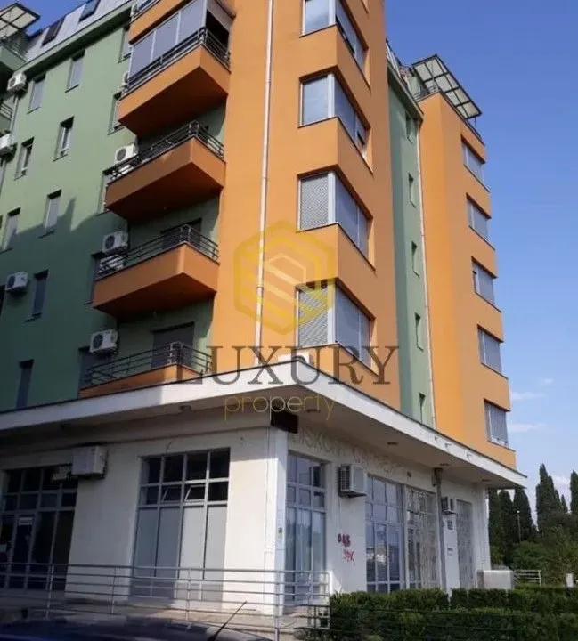 Izdavanje, jednosoban stan, 47m², 1 maj, Podgorica
