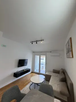 Rent, one bedroom apartment, 40m², Zagorič, Podgorica - image 1