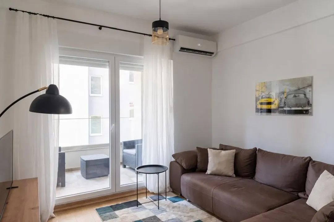 Rent, one bedroom apartment, 47m², Centar, Budva