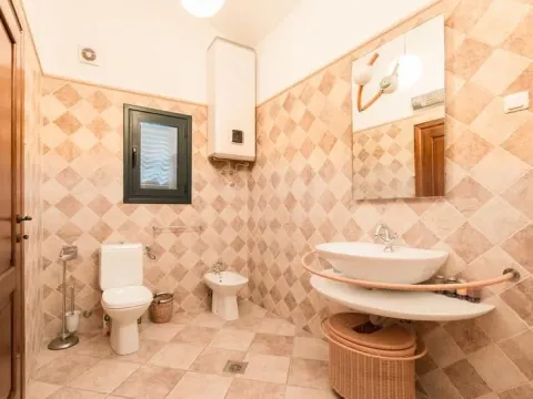 Prodaja, kuća, 365m², Dobrota, Kotor - image 8