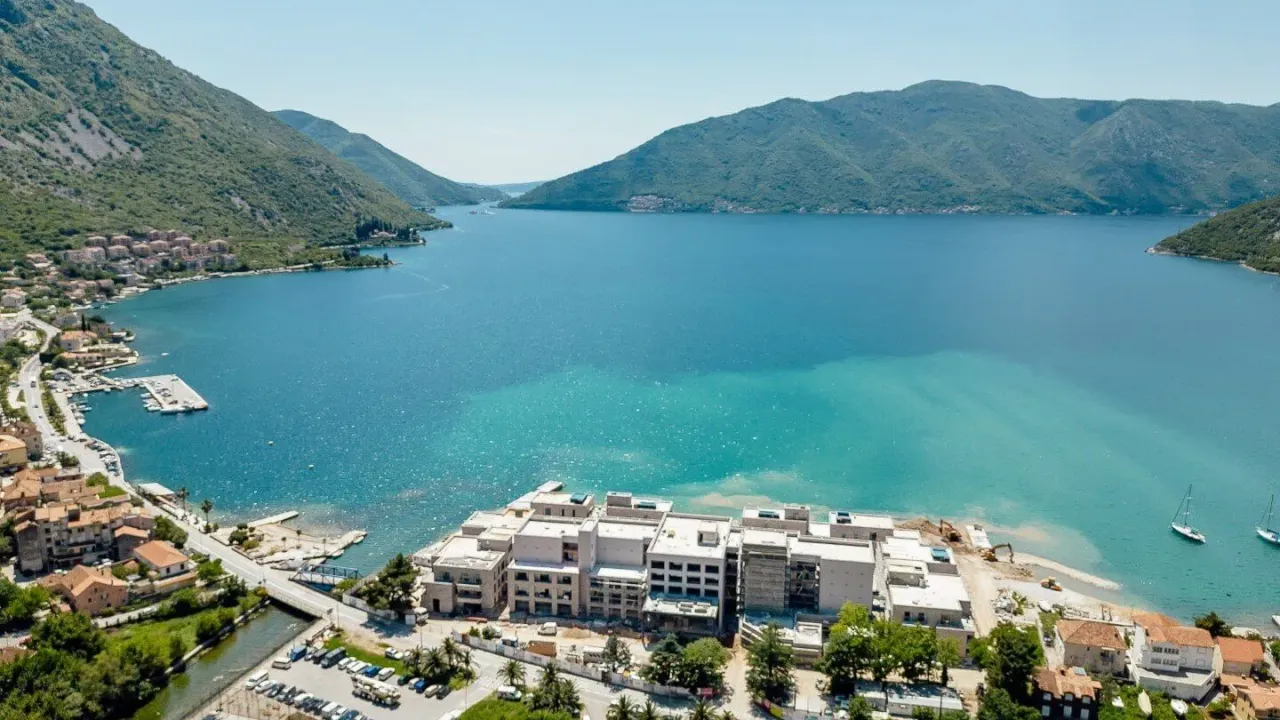 Sale, one bedroom apartment, 48m², Risan, Kotor