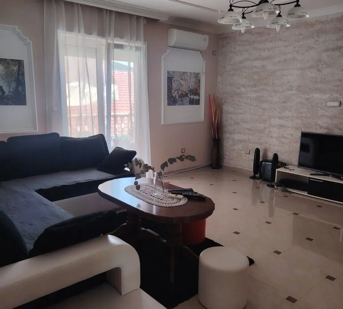 Izdavanje, dvosoban stan, 65m², Meljine, Herceg Novi