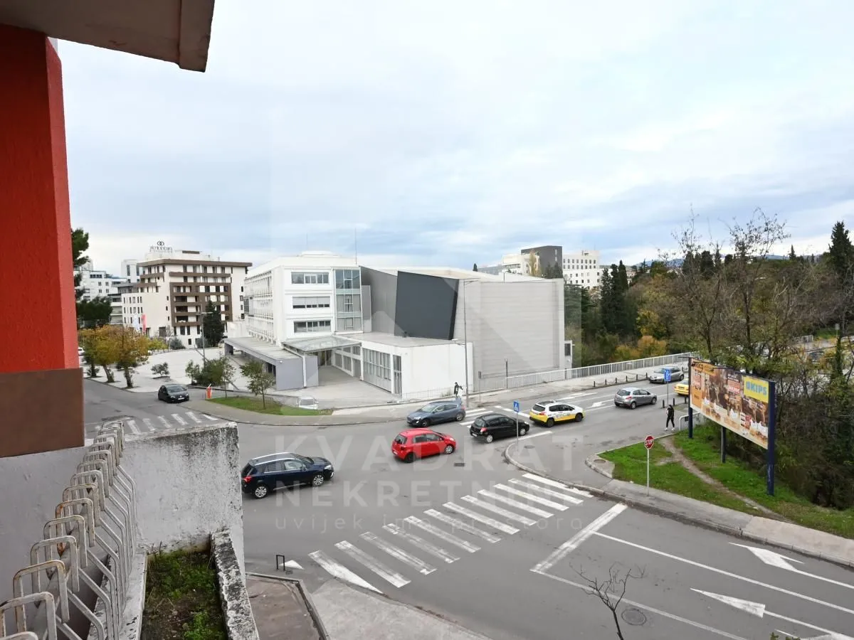 Rent, three bedroom apartment, 86m², Centar, Podgorica