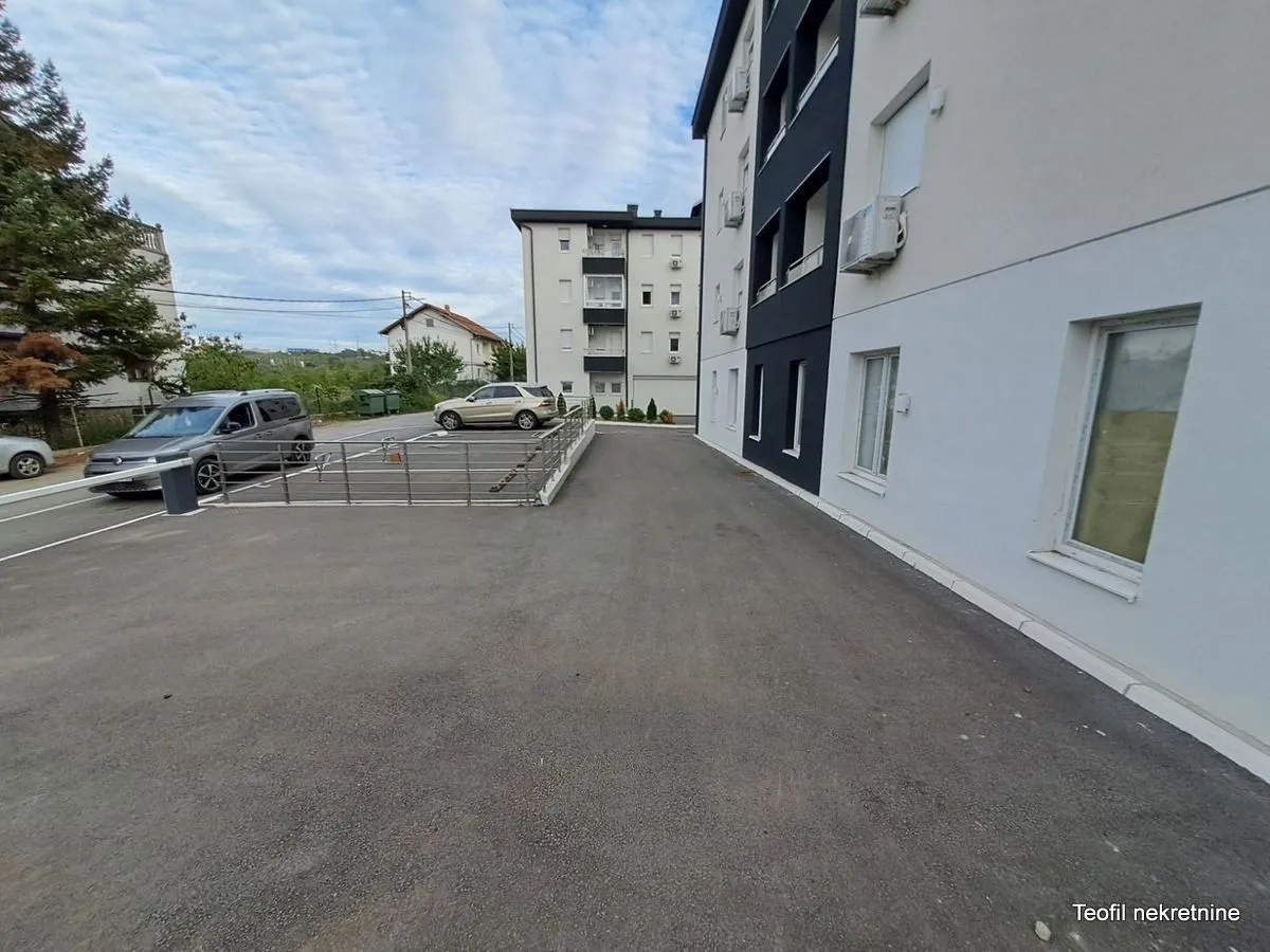 Rent, parking/garage, 400m², Cvetanova Ćuprija, Zvezdara Sve Podlokacije