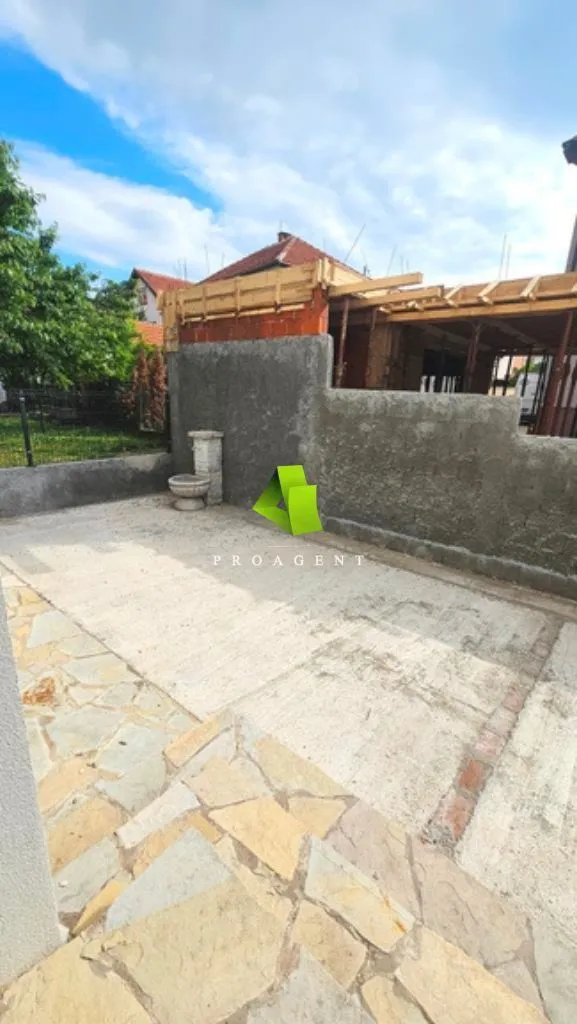 Prodaja, dvosoban stan, 80m², Pantelej, Niš