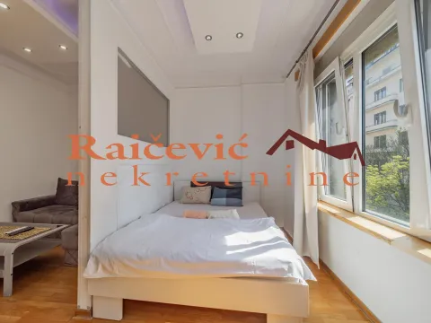 Prodaja, jednosoban stan, 40m², Centar, Stara Pazova - image 4