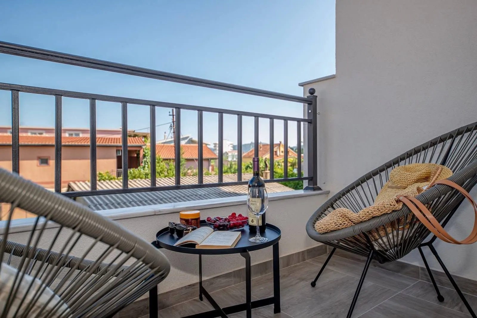Izdavanje, jednosoban stan, 47m², Šušanj, Bar