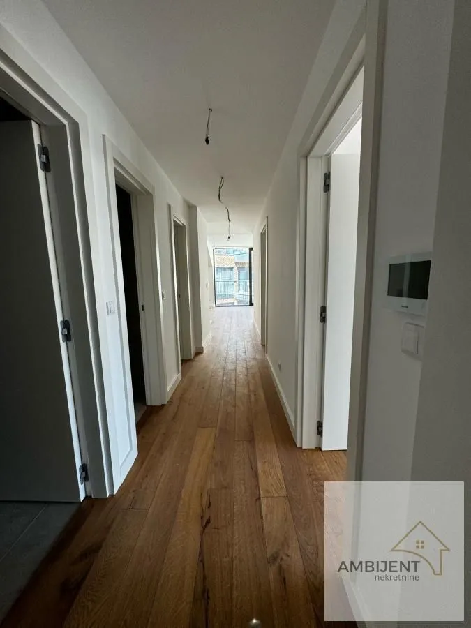 Prodaja, stan, 183m², Centar Sve Podlokacije, Beograd