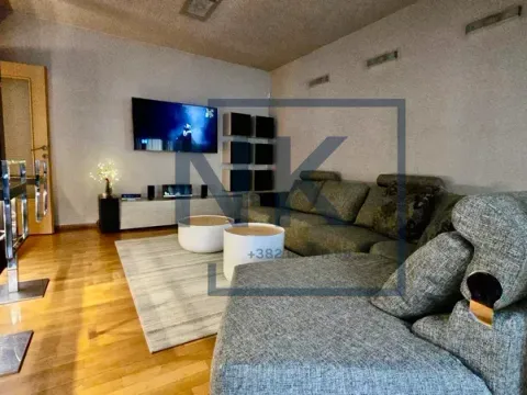 Prodaja, dvosoban stan, 68m², Blok 9, Podgorica - image 1