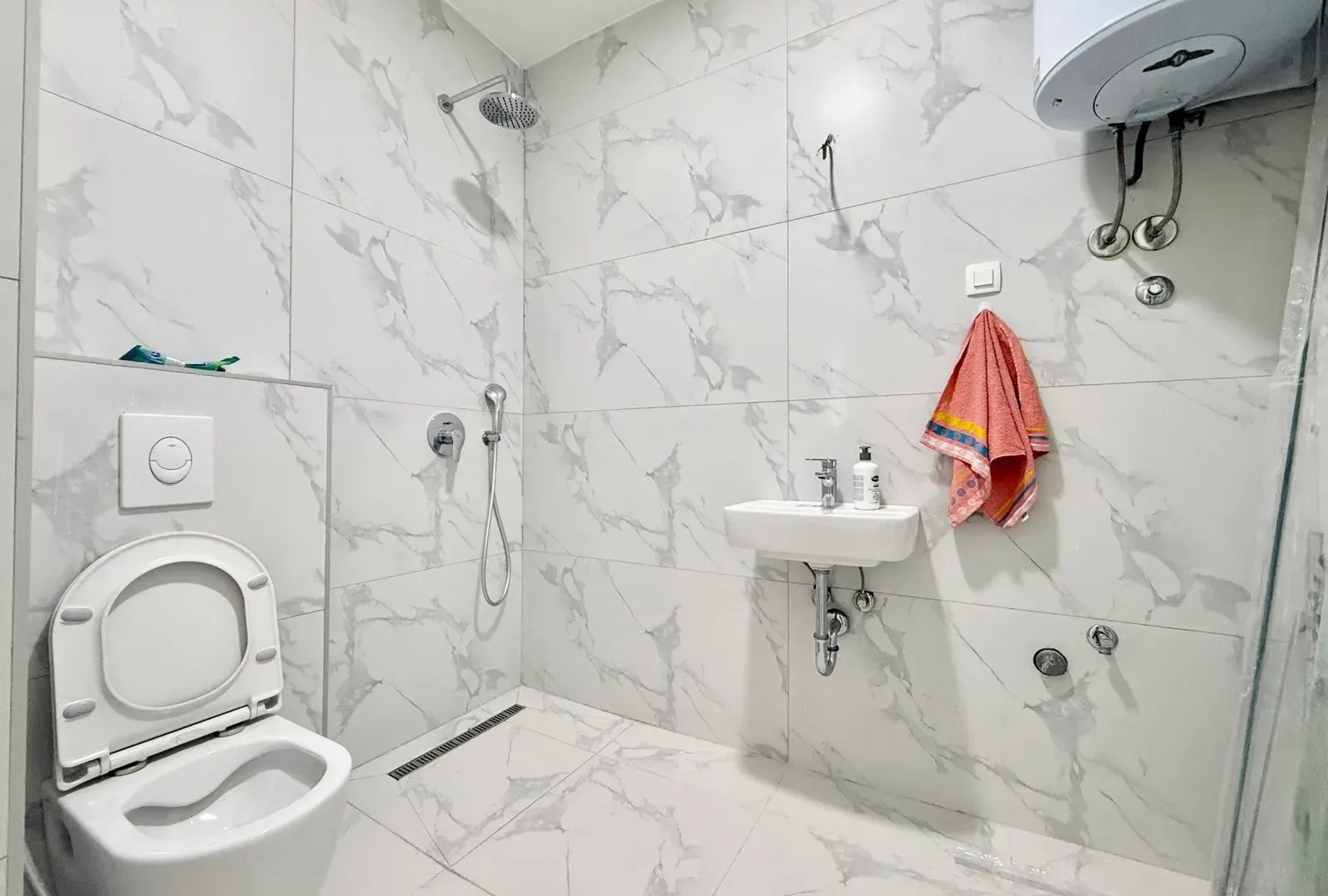 Sale, two bedroom apartment, 65m², Stari Aerodrom, Podgorica