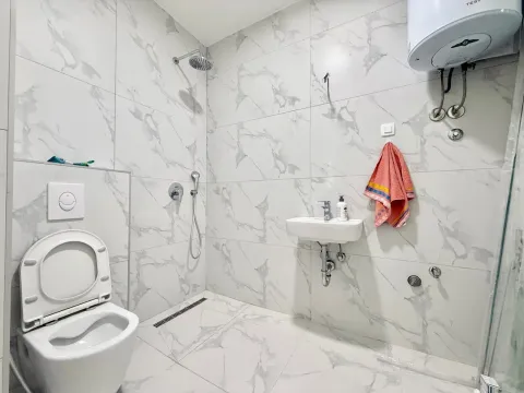 Prodaja, dvosoban stan, 65m², Stari Aerodrom, Podgorica - image 5