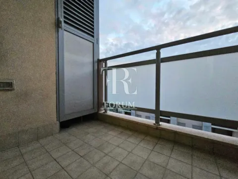 Rent, two bedroom apartment, 65m², City Kvart, Podgorica - image 12