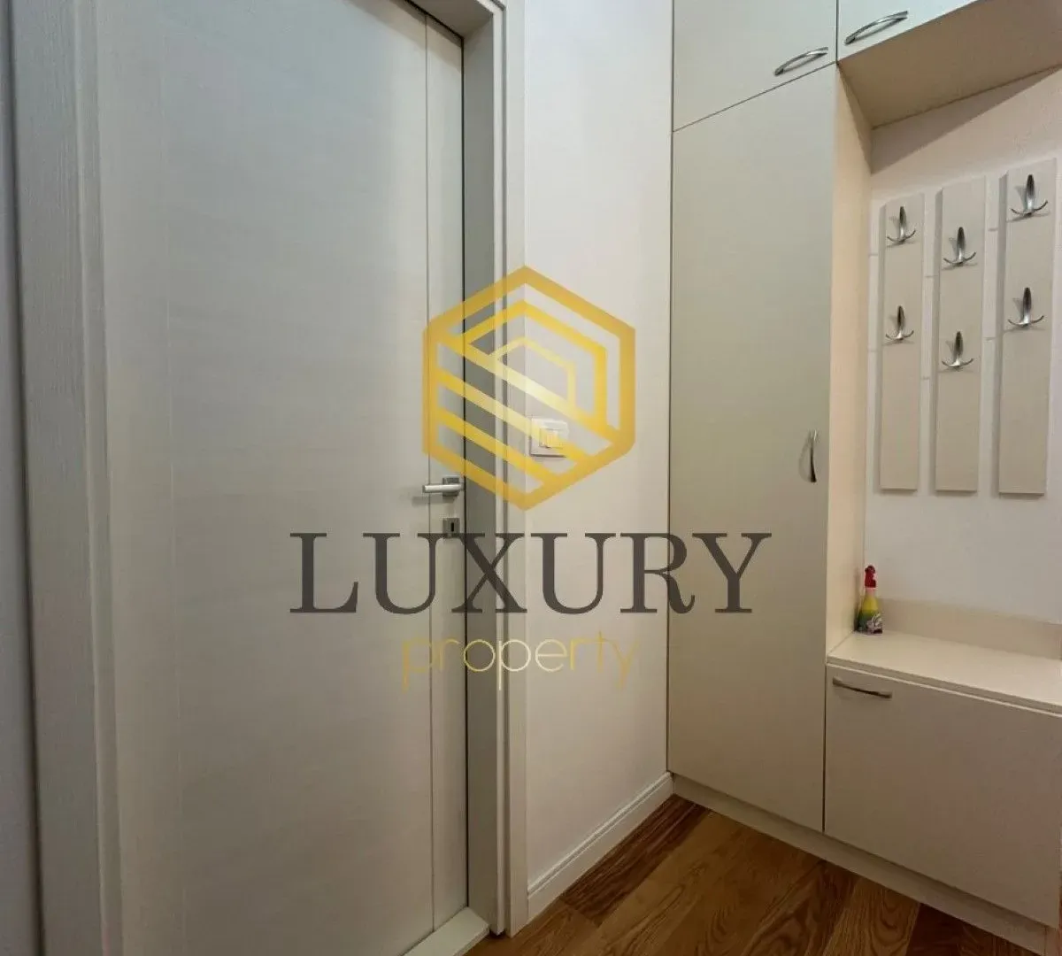 Rent, one bedroom apartment, 42m², Central Point, Podgorica