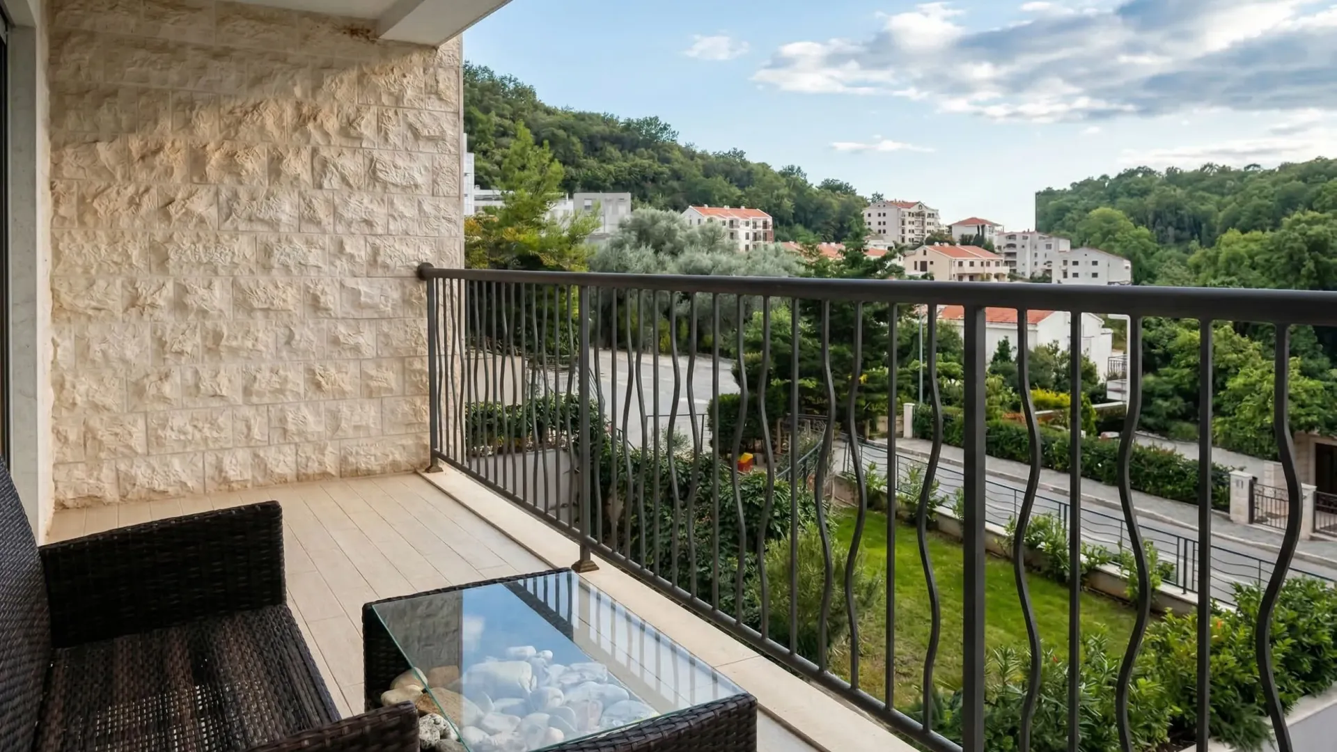 Sale, three bedroom apartment, 62m², Pržno, Budva