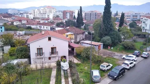 Izdavanje, jednosoban stan, 56m², Ljubović, Podgorica - image 2
