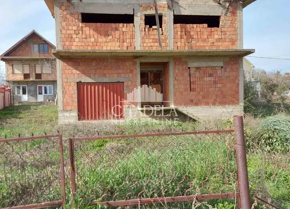 Prodaja, kuća, 180m², Lisović, Barajevo