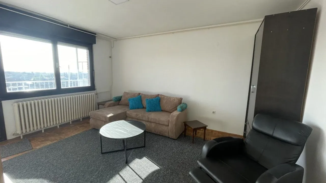 Izdavanje, jednosoban stan, 64m², Avijatičarsko naselje, Novi Sad Sve Podlokacije