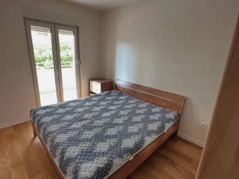 Izdavanje, jednosoban stan, 50m², Central Point, Podgorica - image 8