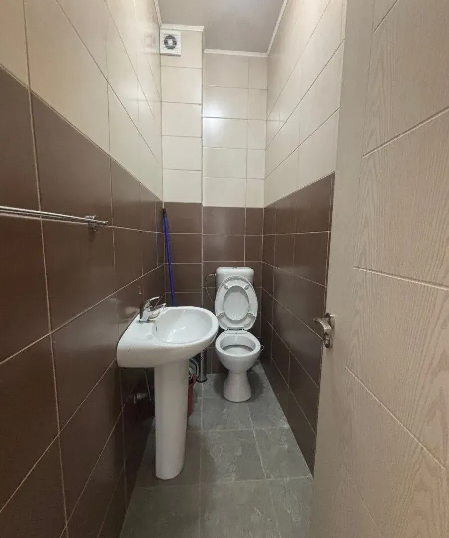 Izdavanje, dvosoban stan, 74m², City Kvart, Podgorica