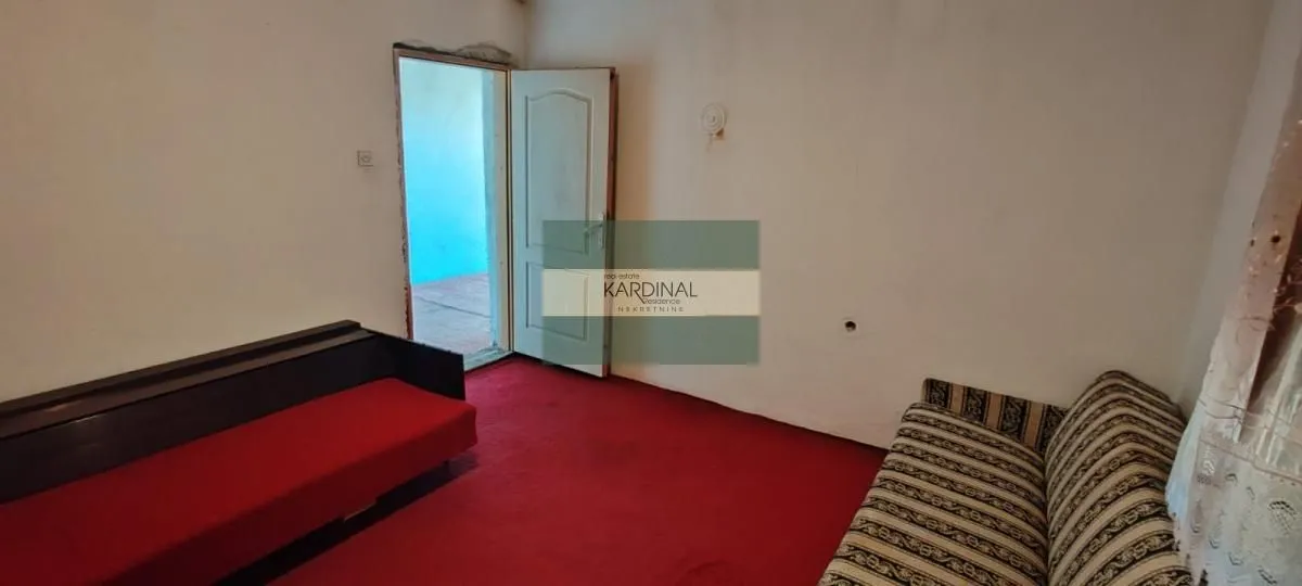 Prodaja, kuća, 250m², Crnče, Jagodina