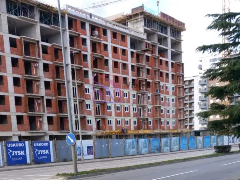 Prodaja, jednosoban stan, 38m², Stari Aerodrom, Podgorica - image 1