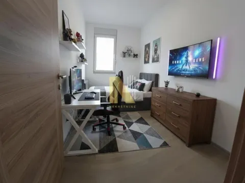 Prodaja, trosoban stan, 78m², Petrovaradin, Novi Sad - image 21