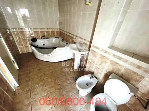 Izdavanje, kuća, 310m², Savski Venac, Beograd - image 2