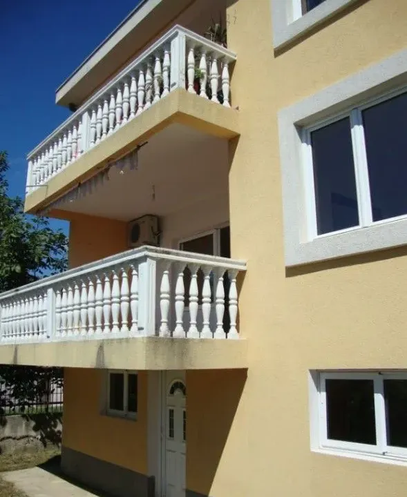 Sale, house, 300m², Bjeliši, Bar