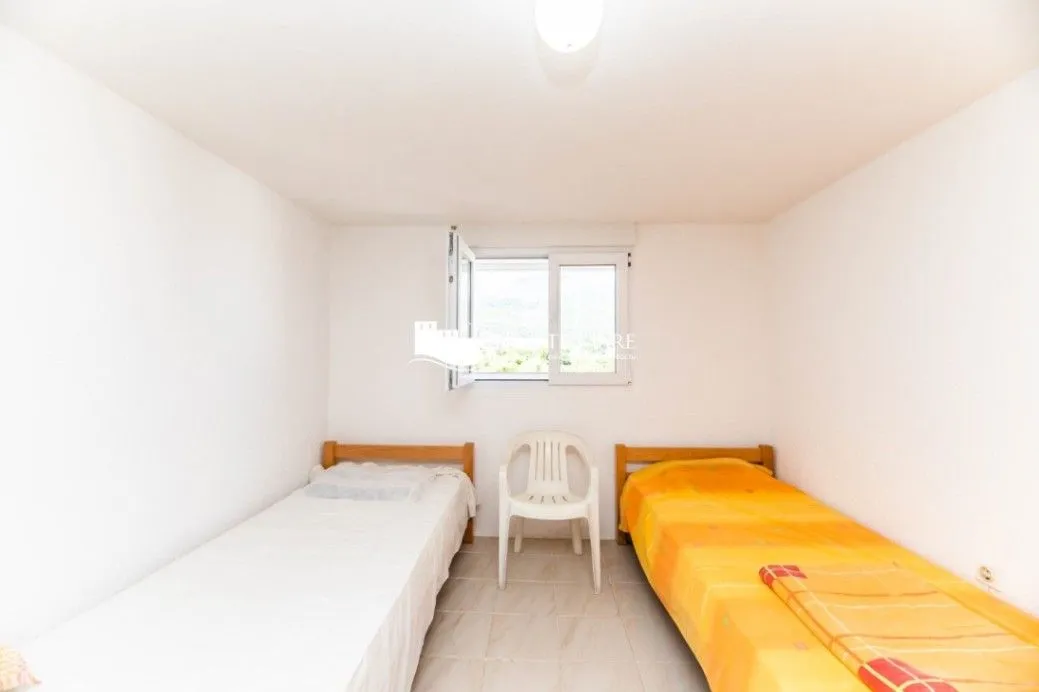 Prodaja, trosoban stan, 94m², Herceg Novi, Crna Gora
