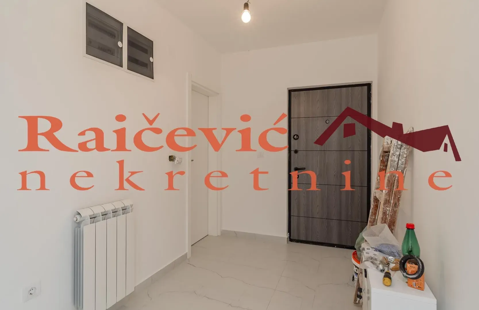 Prodaja, trosoban stan, 95m², Grocka, Beograd