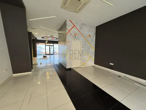 Izdavanje, poslovni prostor, 226m², Preko Morače, Podgorica - image 3