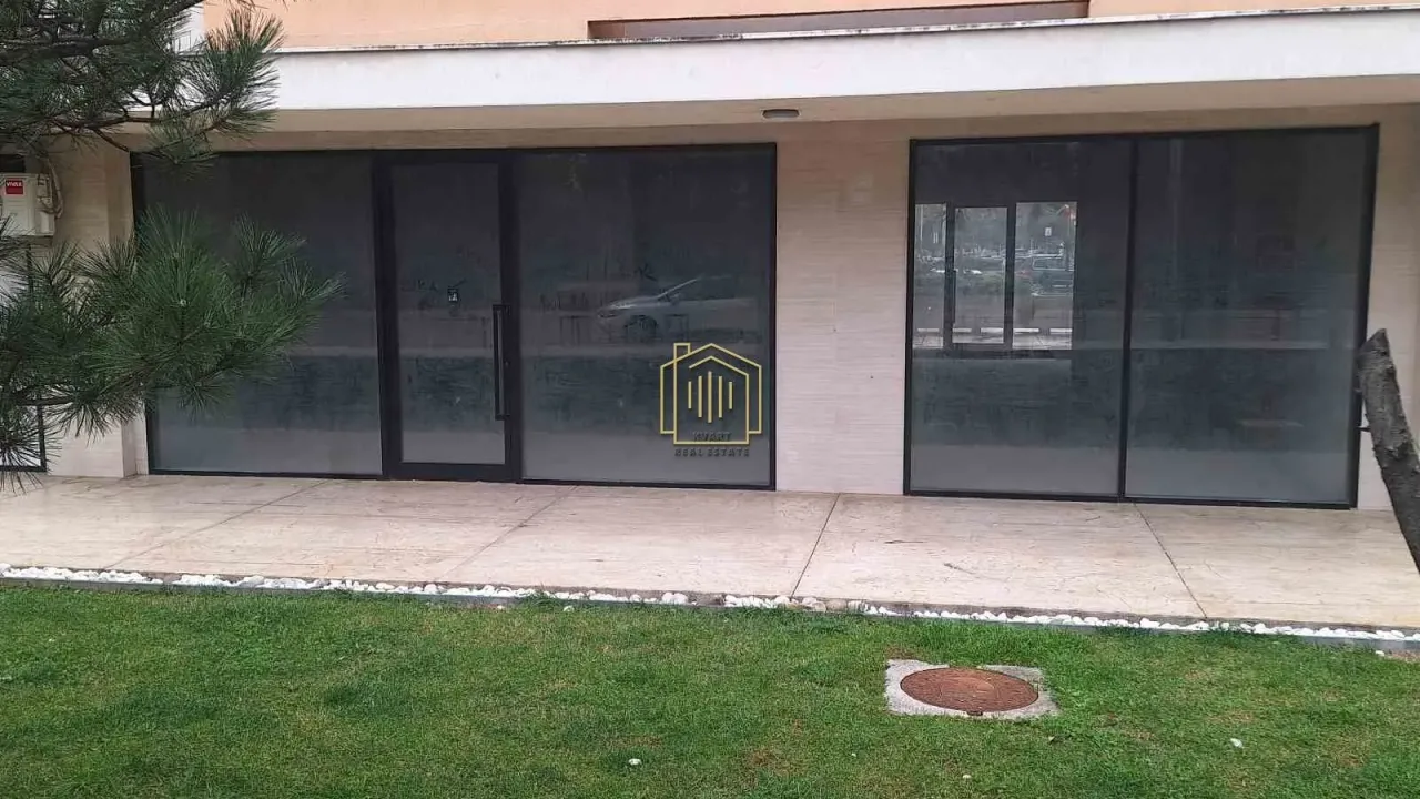 Rent, office space, 175m², City Kej, Podgorica