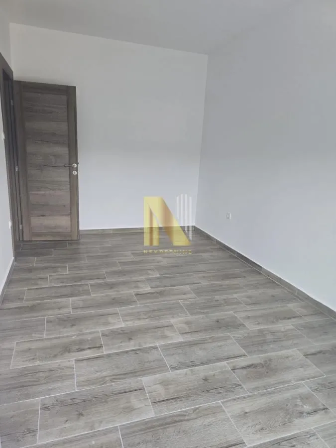 Prodaja, trosoban stan, 70m², Vidovdansko naselje, Novi Sad Sve Podlokacije