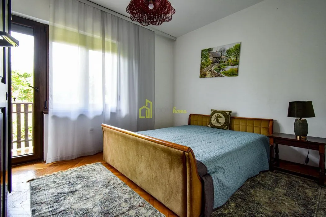 Sale, house, 370m², Tološi, Podgorica