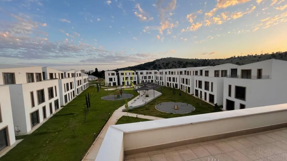 Prodaja, trosoban stan, 106m², Zagorič, Podgorica