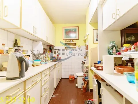 Prodaja, trosoban stan, 78m², Čukarica, Beograd - image 8