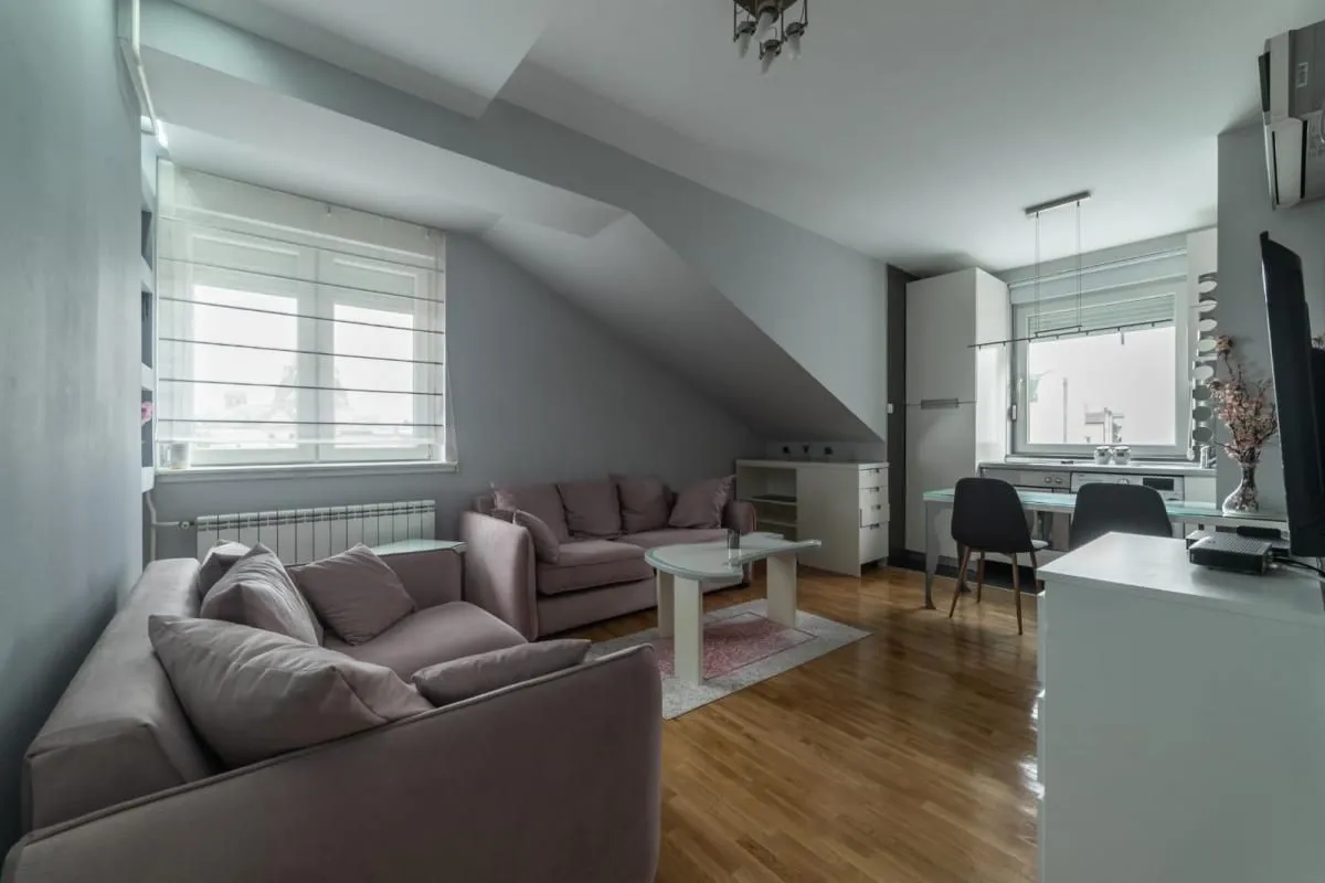 Prodaja, dvosoban stan, 49m², Centar, Novi Sad