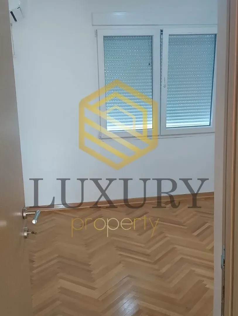 Izdavanje, poslovni prostor, 66m², Preko Morače, Podgorica