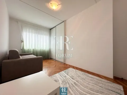 Izdavanje, dvosoban stan, 70m², Preko Morače, Podgorica - image 11