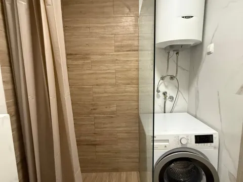 Izdavanje, jednosoban stan, 45m², Pobrežje, Podgorica - image 8