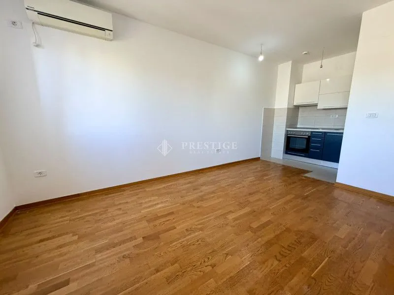 Rent, one bedroom apartment, 41m², City Kvart, Podgorica