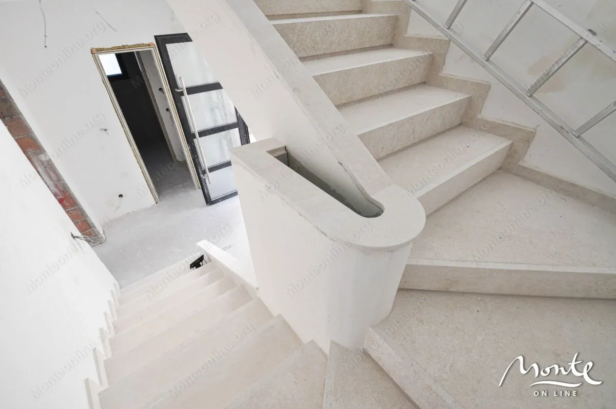 Sale, house, 261m², Reževići, Budva
