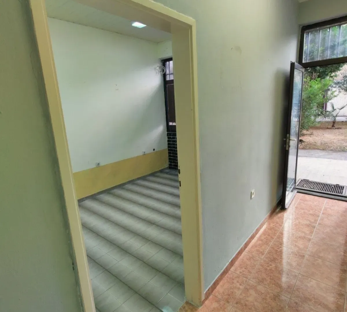 Sale, office space, 36m², Lepa Kata, Podgorica