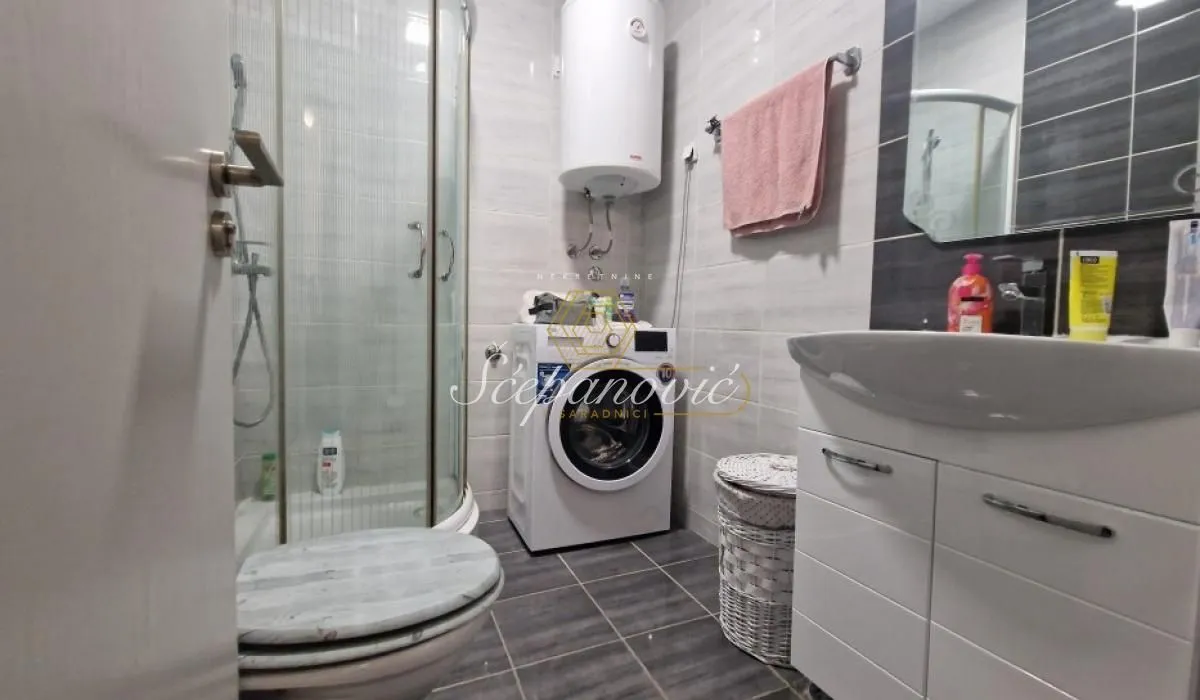 Prodaja, stan, 44m², Detelinara, Novi Sad Sve Podlokacije