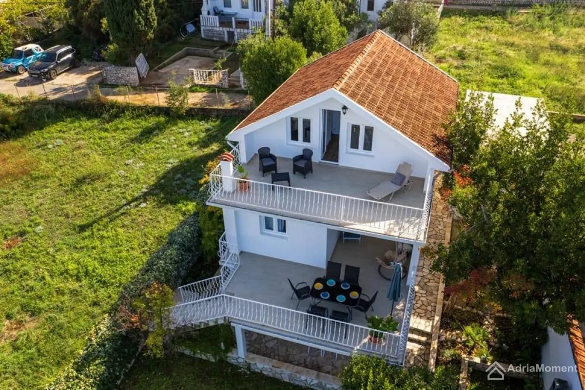 Prodaja, kuća, 130m², Utjeha, Bar